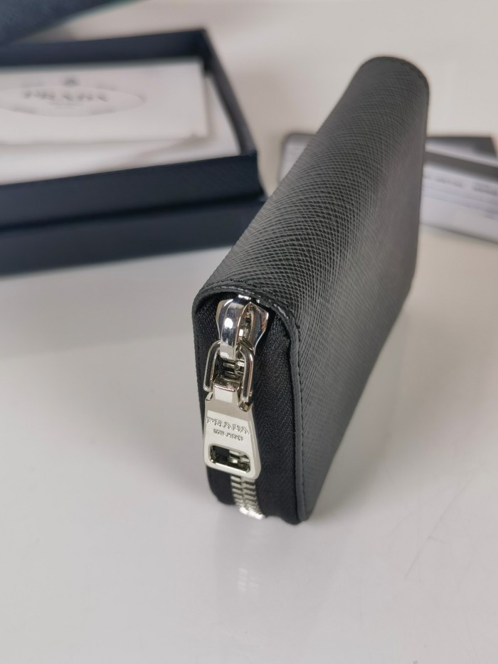Prada Card Holder Size 11*8cm