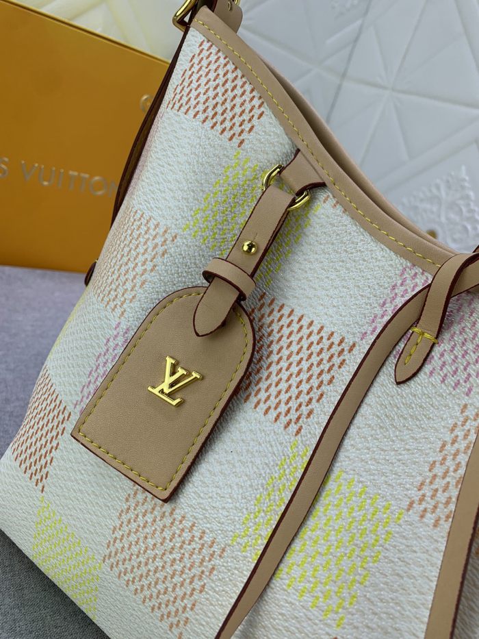 Louis Vuitton M46203 CarryAll Shoulder Bags Size 29*24*12cm