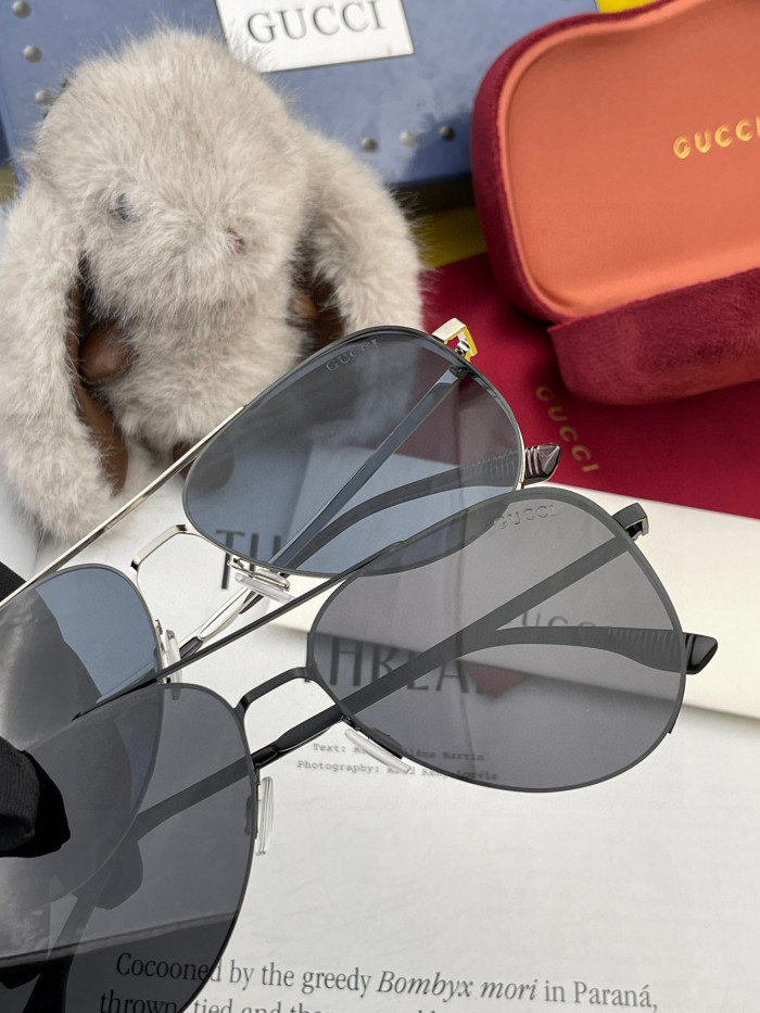 Gucci Sunglasses 2-Color