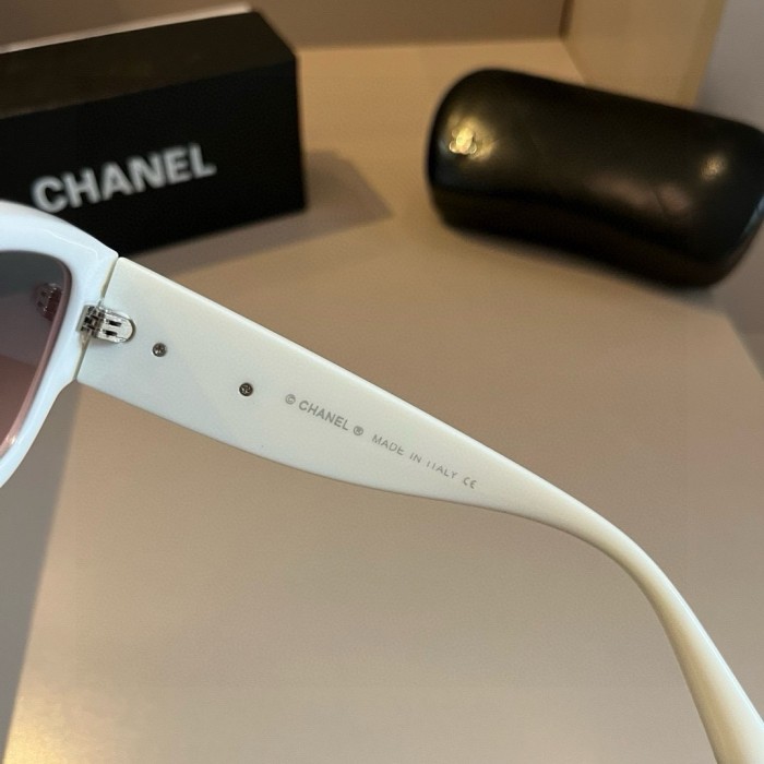 Chanel Sunglasses 2-Color