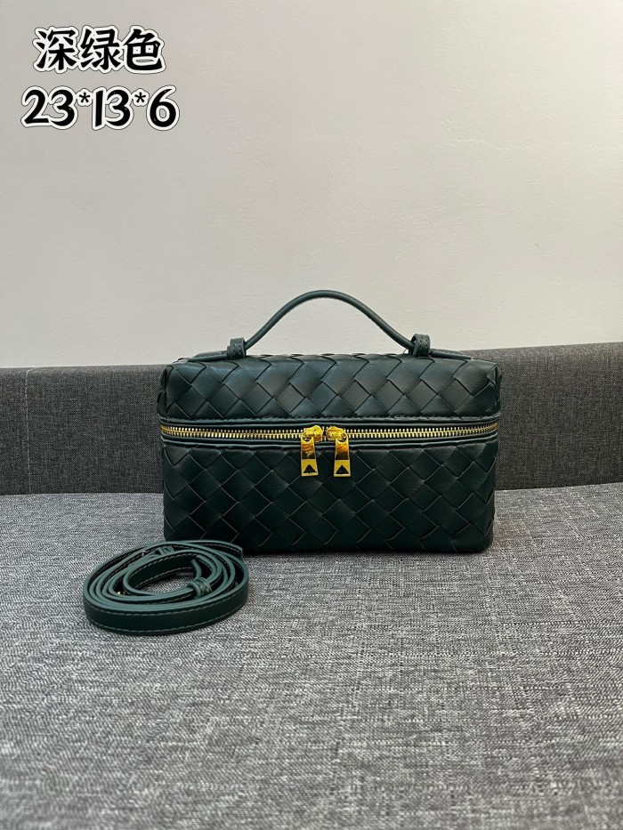 Bottega Veneta Vanity Case Shoulder Bags 24*13*6cm
