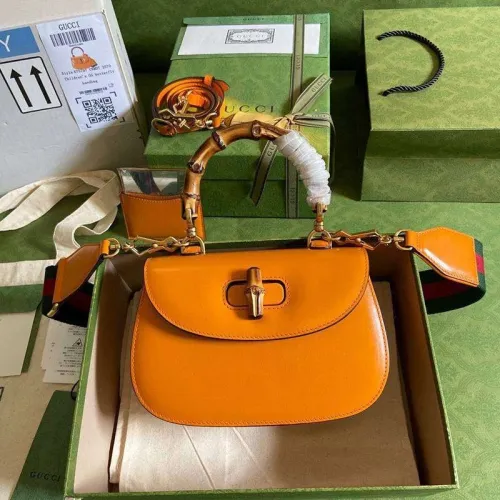 大人気！グッチ 偽物 バンブー スモール トップハンドルバッグ 2サイズ guz46362