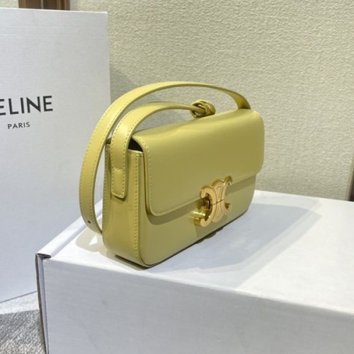 累積売上総額第１位！セリーヌ 偽物トリオンフチェーンショルダーバッグ リザード 4色 197994BFJ.29VD