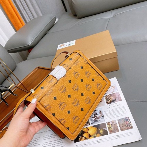 21AW新作 MCM クロスボディ ショルダーバッグコピーN級品 mcw71368