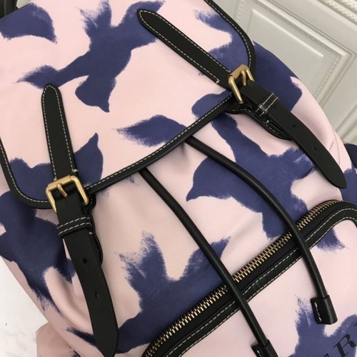 秋冬新作★バーバリー リュック 偽物★ MD RUCKSACK ナイロンバックパック Bah39060