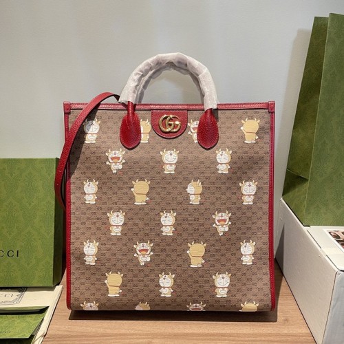 超レア【グッチ 】牛ドラえもん x グッチ トートバッグコピー 654345 2TTAG 9795