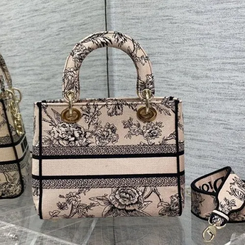 激安価格！ディオール LADY D-LITE ミディアムバッグ 偽物 dea09142