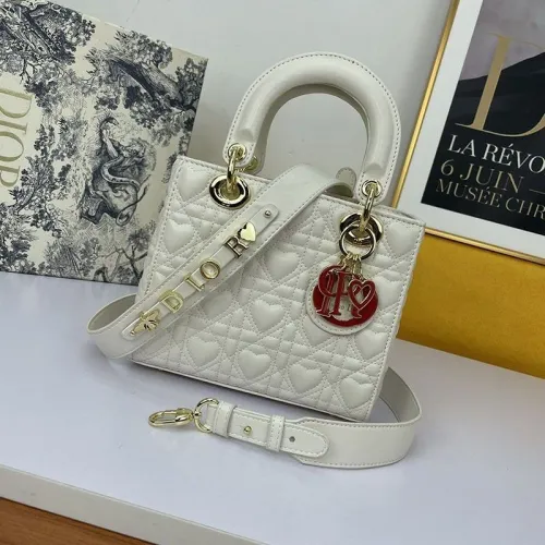 21AW新作 MY ABCDIOR レディ ディオール バッグ 偽物ラムスキン M0538ONGH_M030
