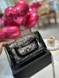 Chanel 透明なゼリー メッセンジャーバッグ
