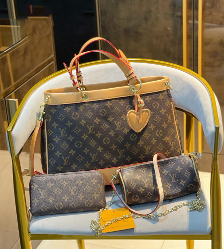 【LOUIS VUITTON】【大人気定番商品】LOUISVUITTON 古い花3点セット お得