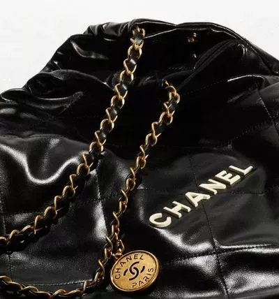 在庫あり☆入手困難【CHANEL】 CHANEL 22 スモール ハンドバッグ