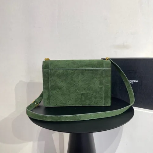 モノグラムサンローラン エンベロープ チェーン ウォレット SAINT LAURENT