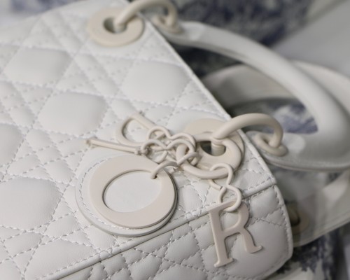 新作☆国内発送【Dior】LADY D-LITE