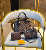 【LOUIS VUITTON】【大人気定番商品】LOUISVUITTON 古い花3点セット お得