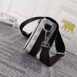 LOUIS VUITTON （ルイヴィトン） メッセンジャーバッグ 23.5X14X5CM