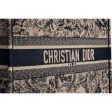 【DIOR】入手困難！セレブ芸能人御用達ロゴ アニマル 刺繍 バッグ トート 選べる4色