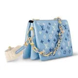 エレガントスタイルに【LouisVuitton】Coussin PM ハンドバッグ