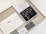 《定番人気ギフトにも☆》DIOR 折りたたみ財布-BUYMA
