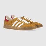 【GUCCI】× ADIDASコラボ Gazelle スニーカー(茶色)