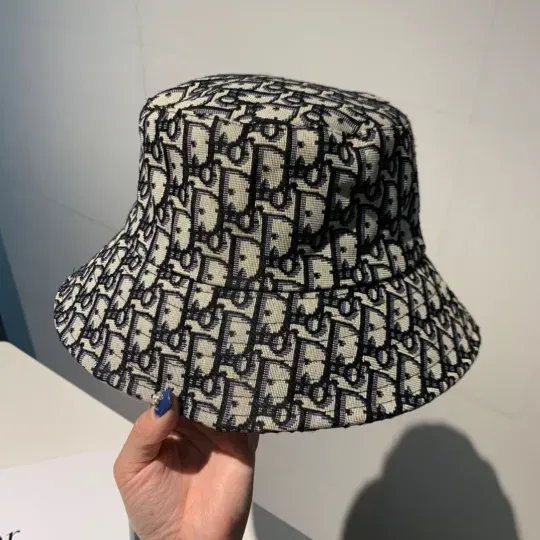 Dior（ディオール)フィッシャーマンズハット