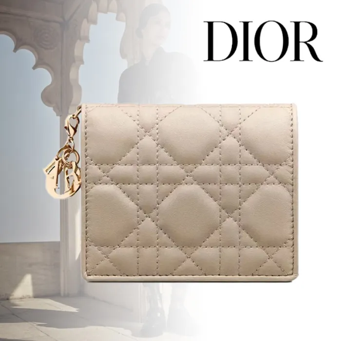 【DIOR】Lady Dior ミニウォレット