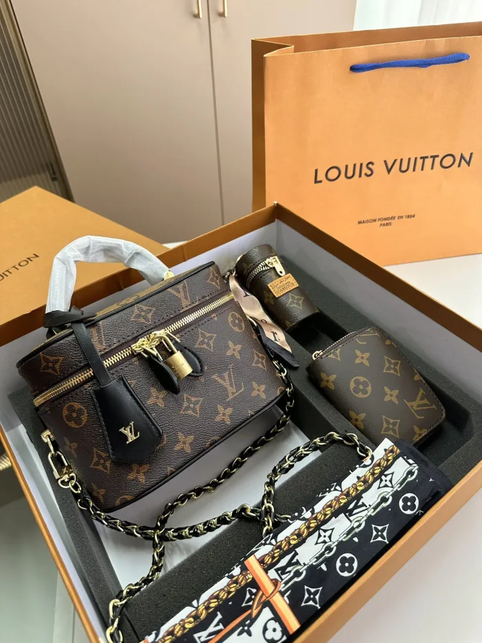 【LOUIS VUITTON】【大人気定番商品】LOUISVUITTON 古い花3点セット お得