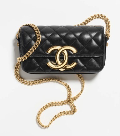 【上品☆お洒落】CHANEL フォンケース 大きめロゴ
