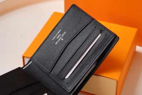 Louis Vuitton (ルイヴィトン) 財布 11x9x2 cm