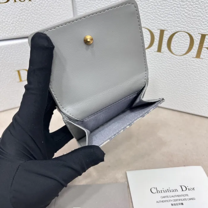 【限定】DIOR30 Montaigneショートウォレット 免税
