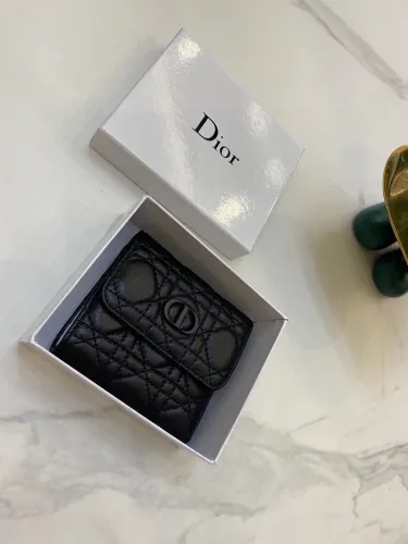 【DIOR】即発！DIOR CARO 三つ折り コンパクトウォレット ミニ財布