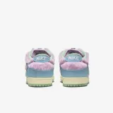 【VERDY X NIKE】 SB DUNK LOW PRO BLUE GAZE AND ENAMEL GREEN