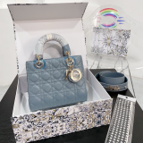【激安値下】Dior 定番人気品Small Lady Diorハンドクロスボディバッグ 期間限定の低価格割引