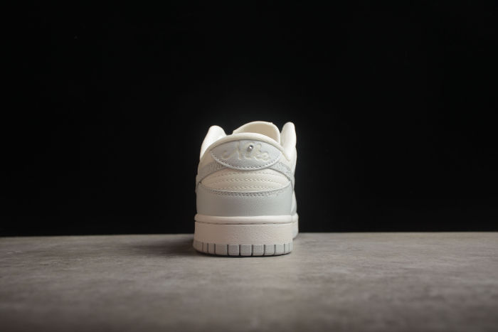 SB Dunk Low NeedleWork Sail (FJ4553-133)