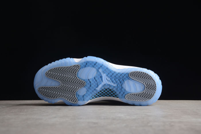 Air Jordan 11 Retro Low 'Cement Grey' AV2187‑140