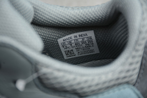 Yeezy Boost 700 “Teal Blue” FW2499