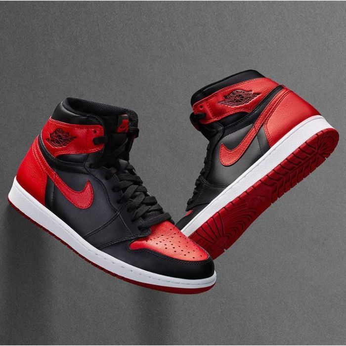 Air Jordan 1 Retro High OG Banned 555088-001