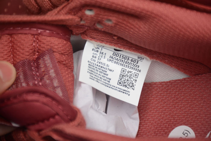 SB Dunk Low 'Desert Berry' DD1503‑603