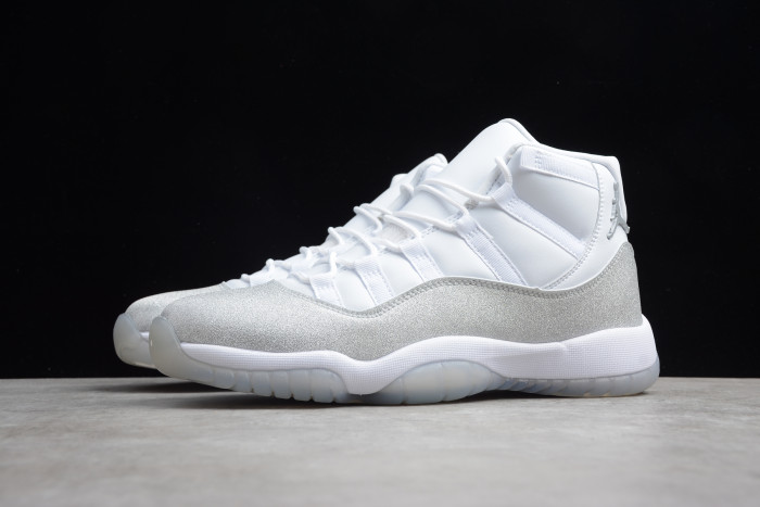 Air Jordan 11 WMNS “Metallic Silver” AR0715-100