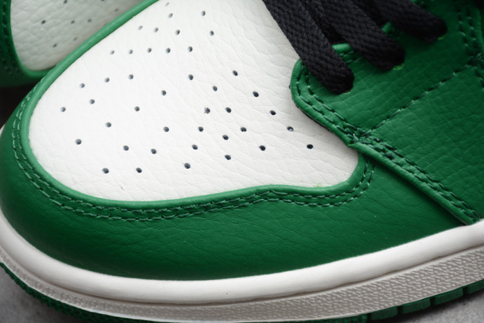 Air Jordan 1 Mid “Pine Green” 852542-301