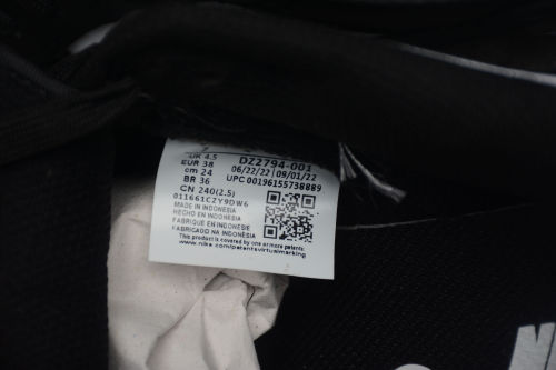 SB Dunk Low Twist Panda Black White Sneakers DZ2794-001