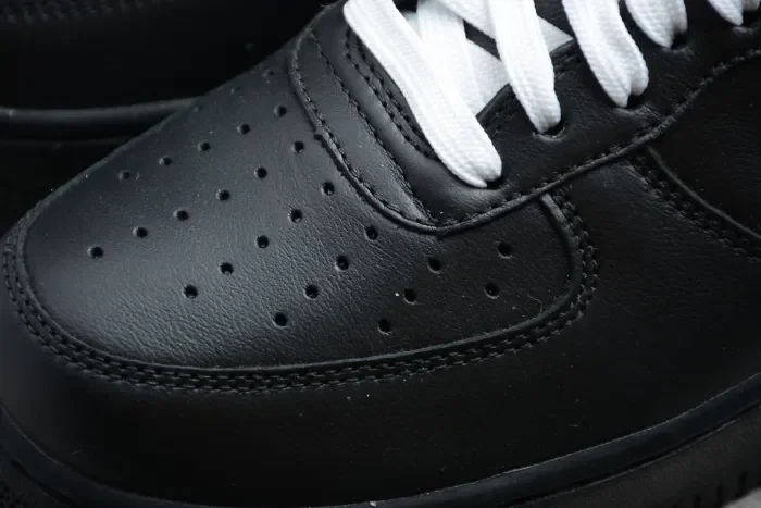 Conplex Con Off-White x MoMa x Air Force 1'07 Virgil black with zipper AV5210-001