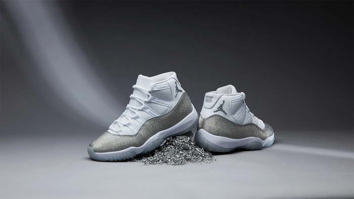Air Jordan 11 WMNS “Metallic Silver” AR0715-100