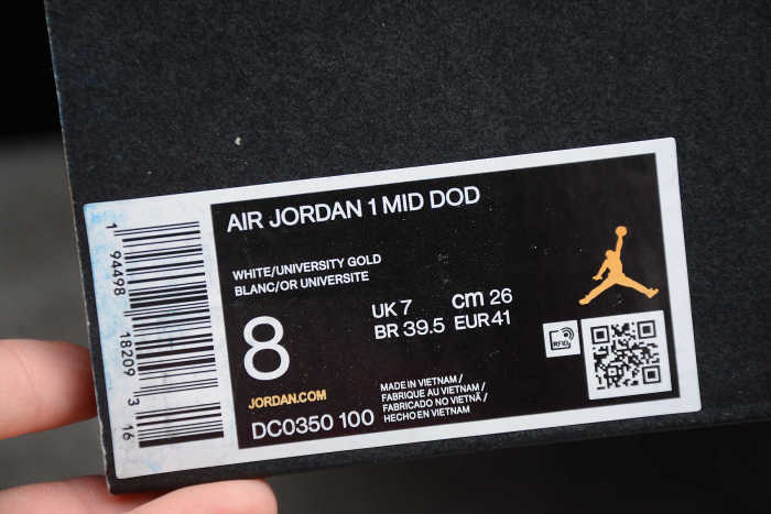 Air Jordan 1 Mid Die De Los Muertos Sneakers DC0350 100