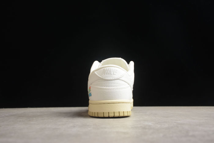 SB Dunk Low SE The Future Is Equal FD0868-133