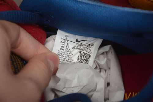 SB Dunk Low Barcelona - DJ0606-400