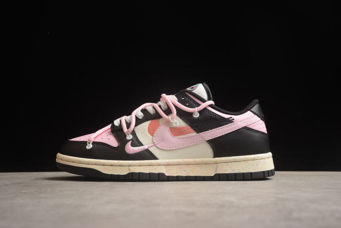 SB DUNK LOW MULTI-COLOR SWOOSH PINK FD4623 131