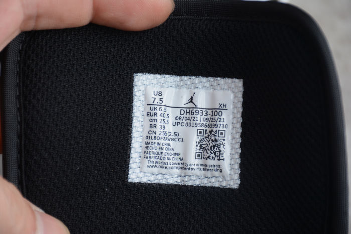 Air Jordan 1 Mid SE GS Diamond