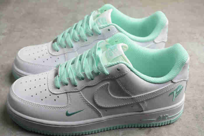 Air Force 1 07 Low White Green PF9055-774