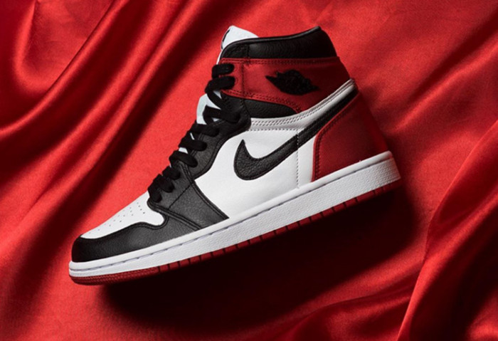 Air Jordan 1 Satin Black Toe”WMNSCD0461-016