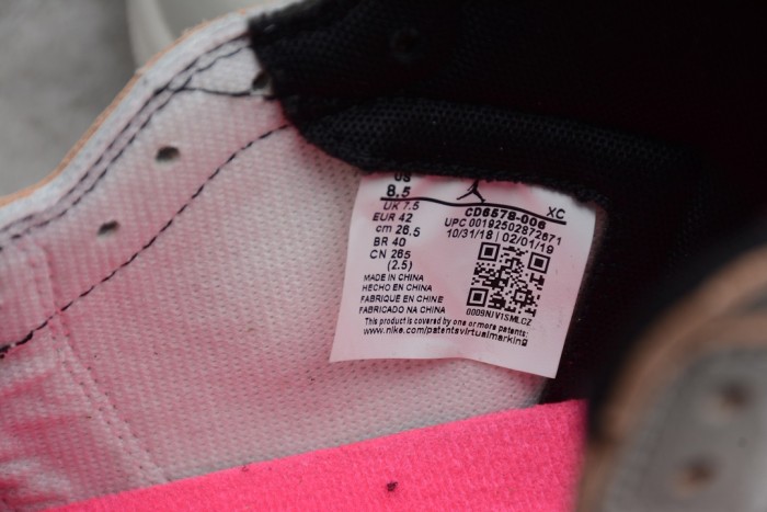 SB x Air Jordan 1 Retro High OG“Light Bone” CD6578-006